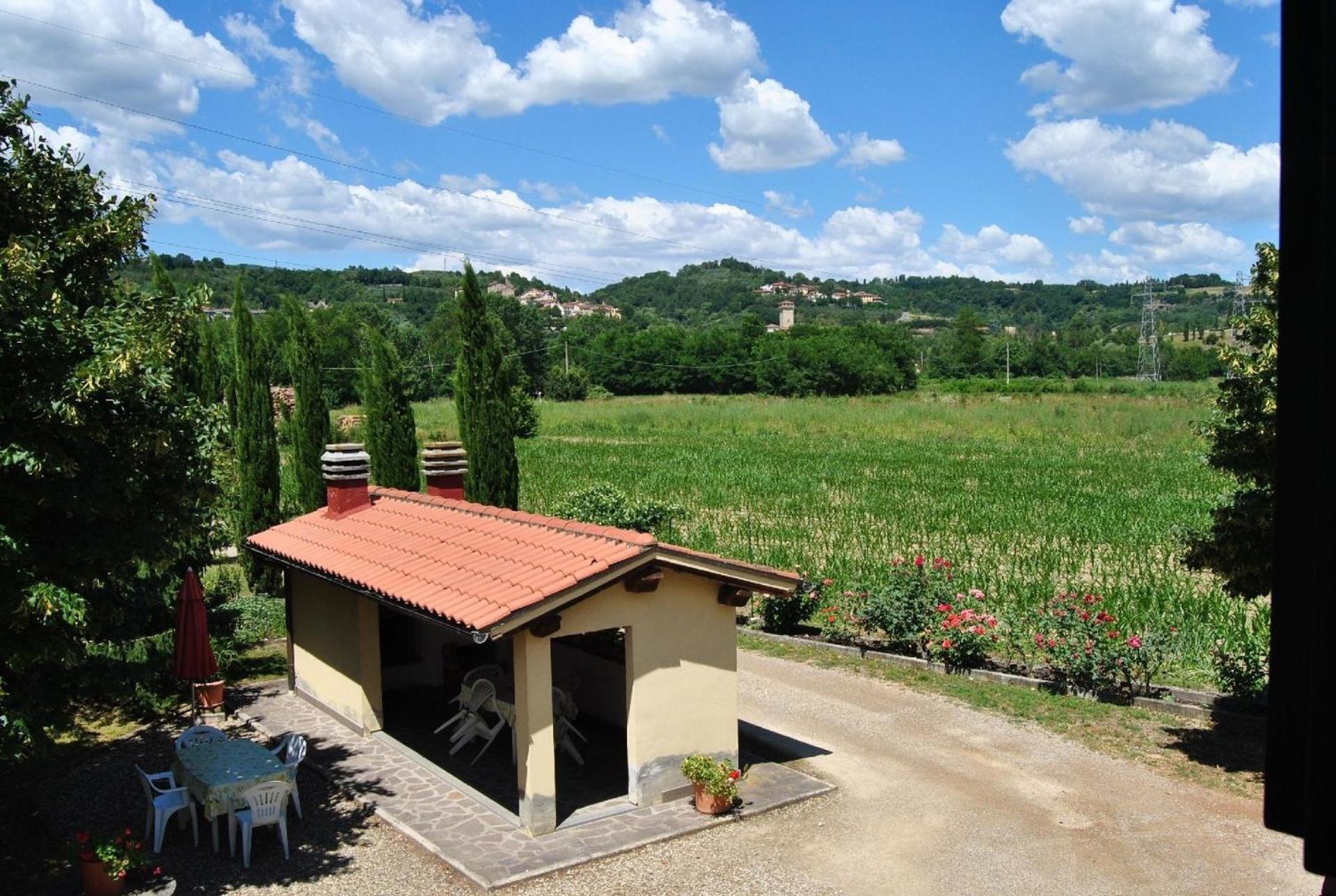 Charmantes Ferienhaus In Piani Della Rugginosa Mit Grossem Garten レッジェッロ エクステリア 写真